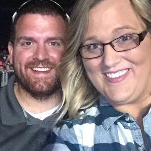 Meet your Posher, Kira